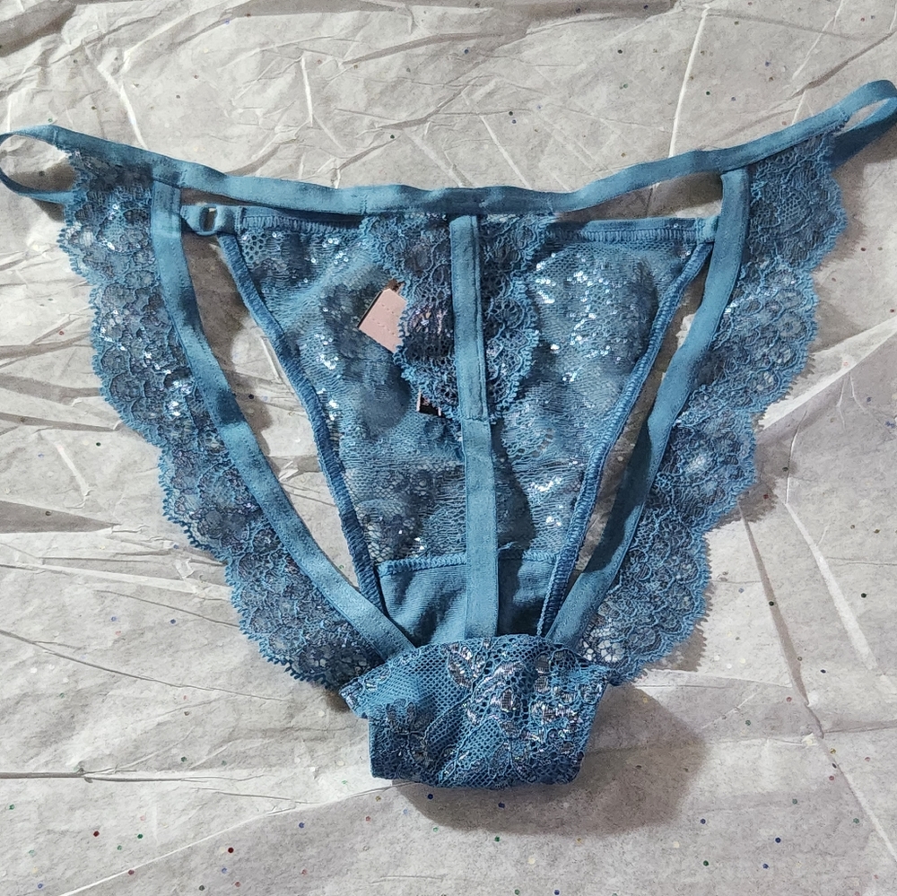 Victoria's Secret Very Sexy Eyelash Lace String Bikini in Silky Blue - Picture 4 of 8